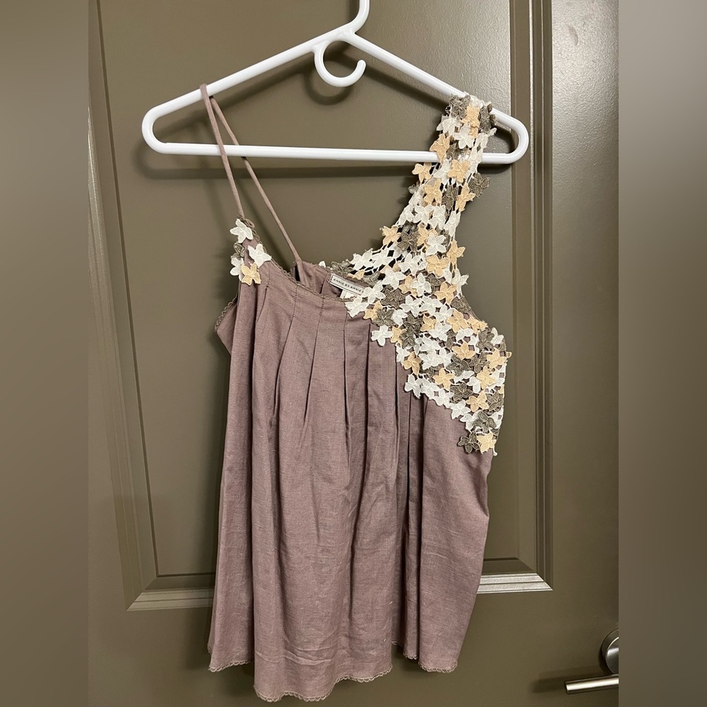 Lightly worn beautiful tank top